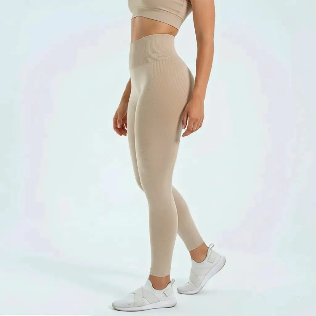 Lana - Push-up Tajice (HR)